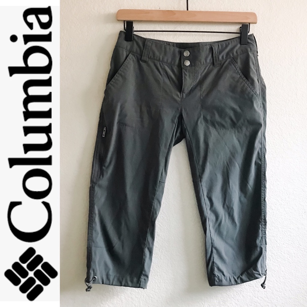 Women’s Columbia Outdoor Hiking Capri Pants. Water Resistant. Grey, Size 2